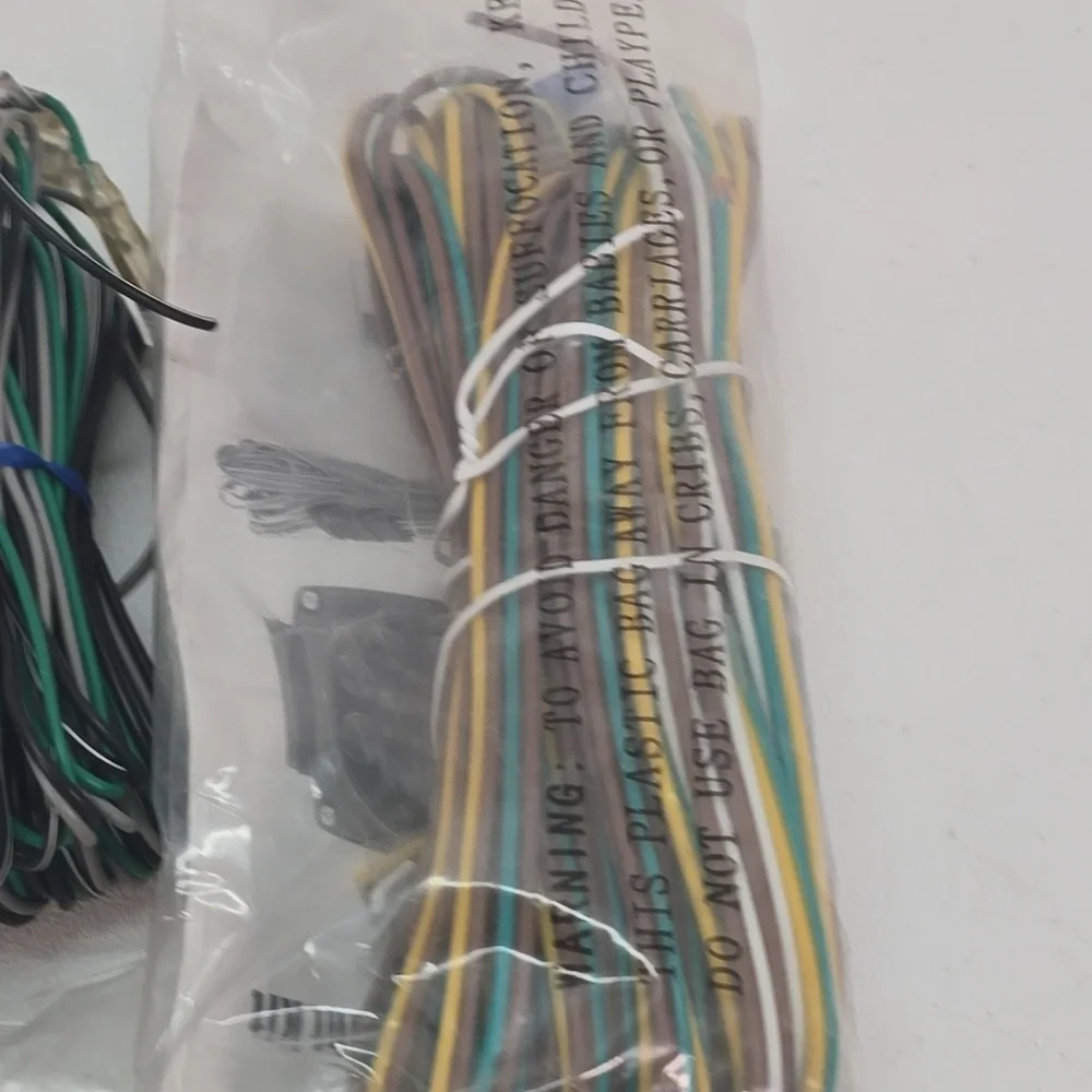 Speaker‎ Wire & Lighting Wire & Connectors Lot
